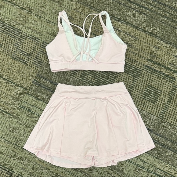 Size Large Bundle - Picture 8 of 14